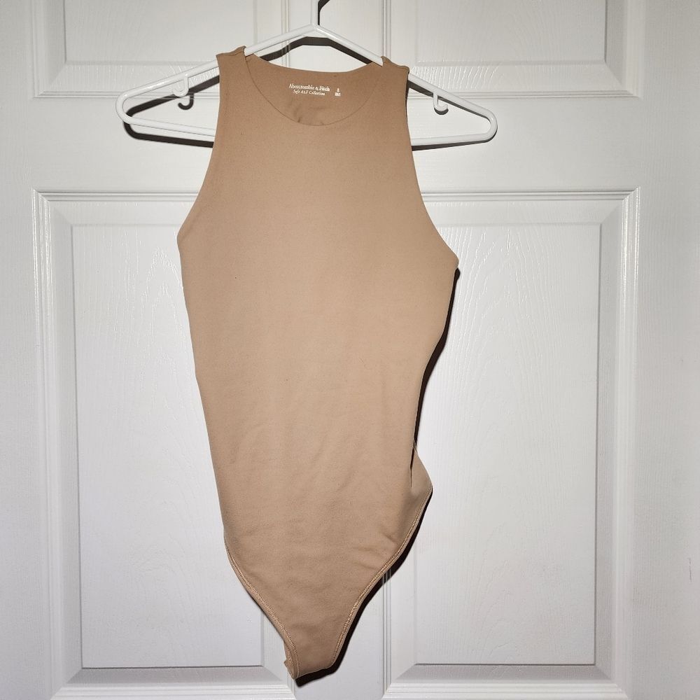 ABERCROMBIE open back bodysuit